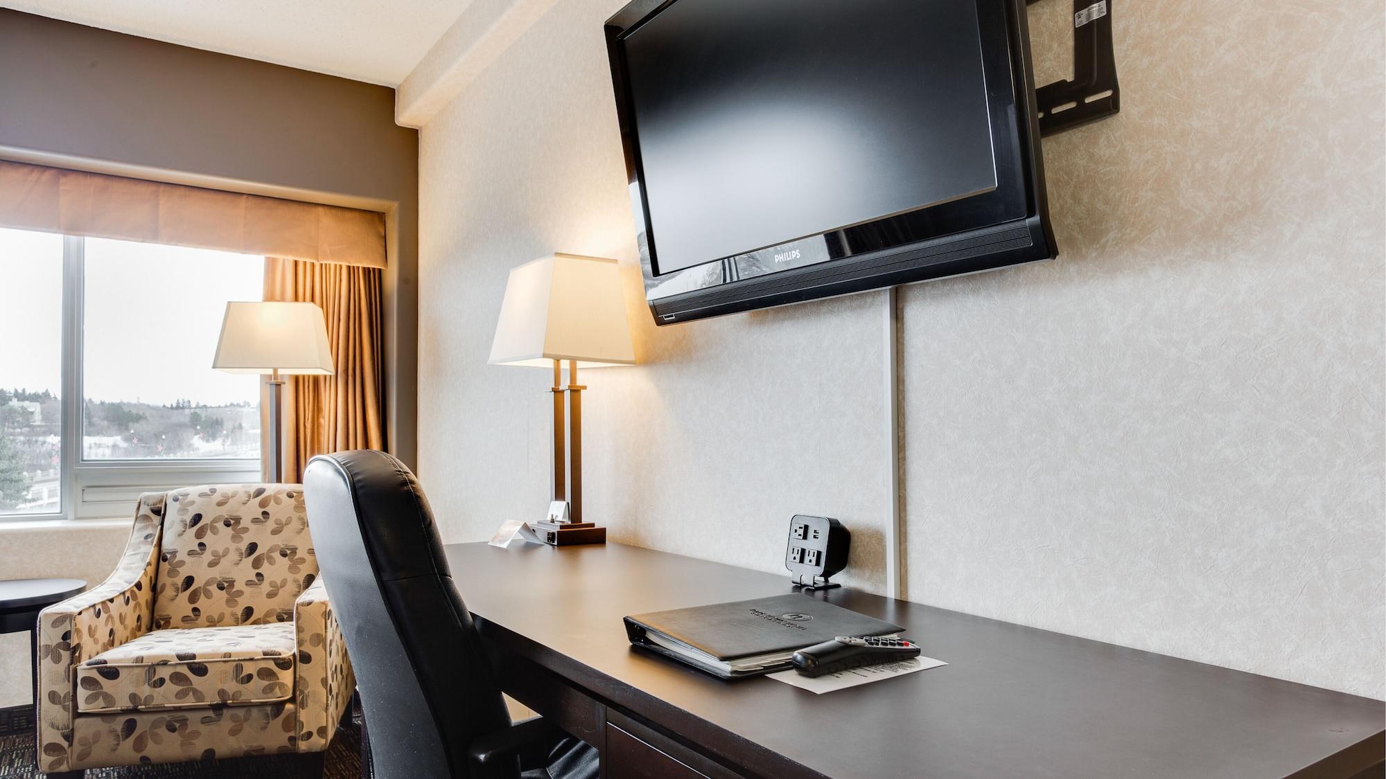 Park Town Hotel