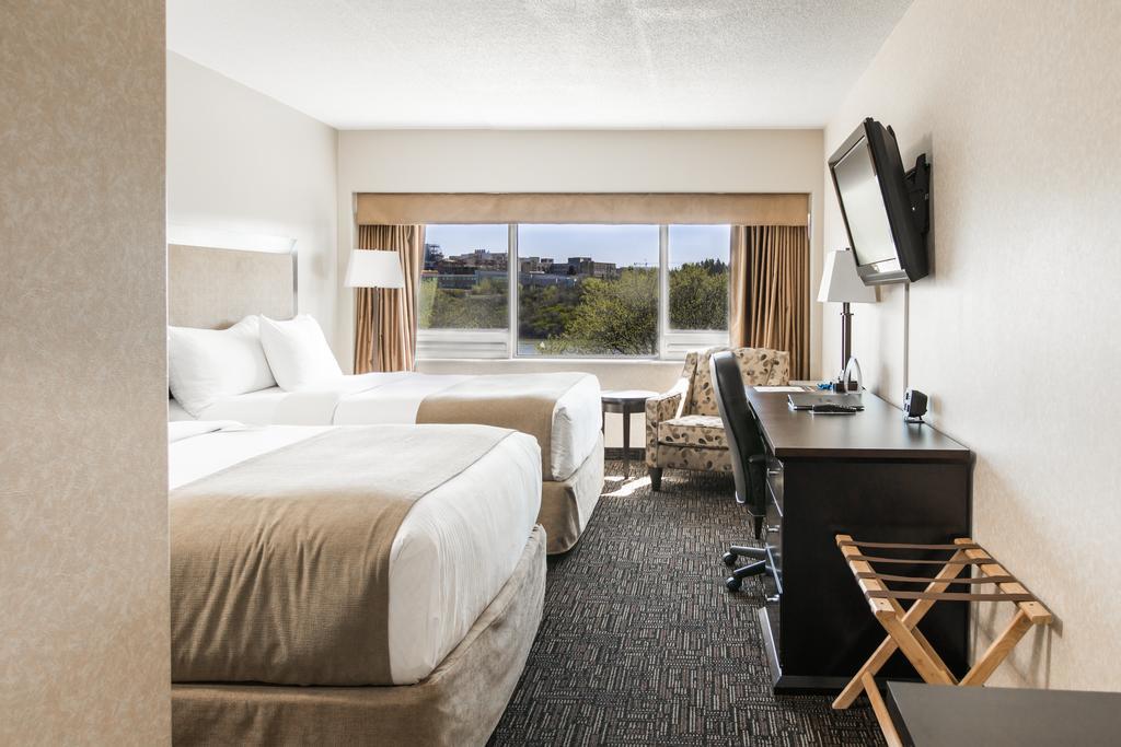 Park Town Hotel 4*