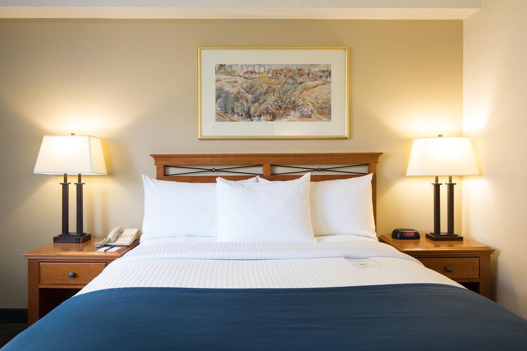 Park Town Hotel 4*