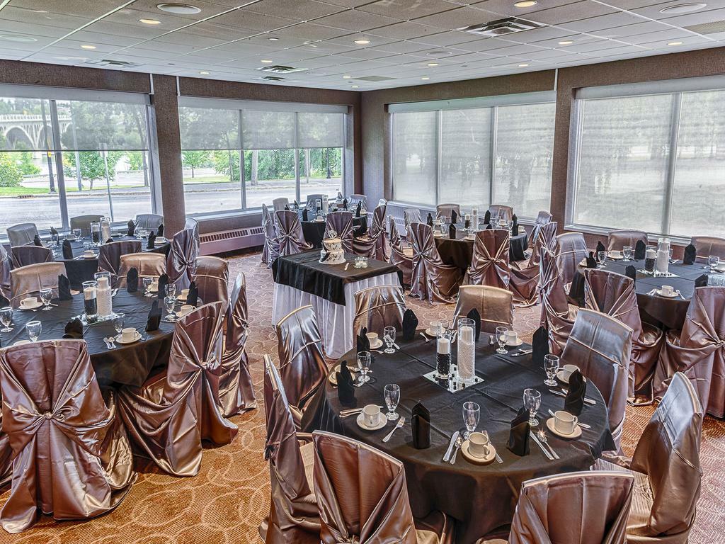Hotel Park Town Saskatoon